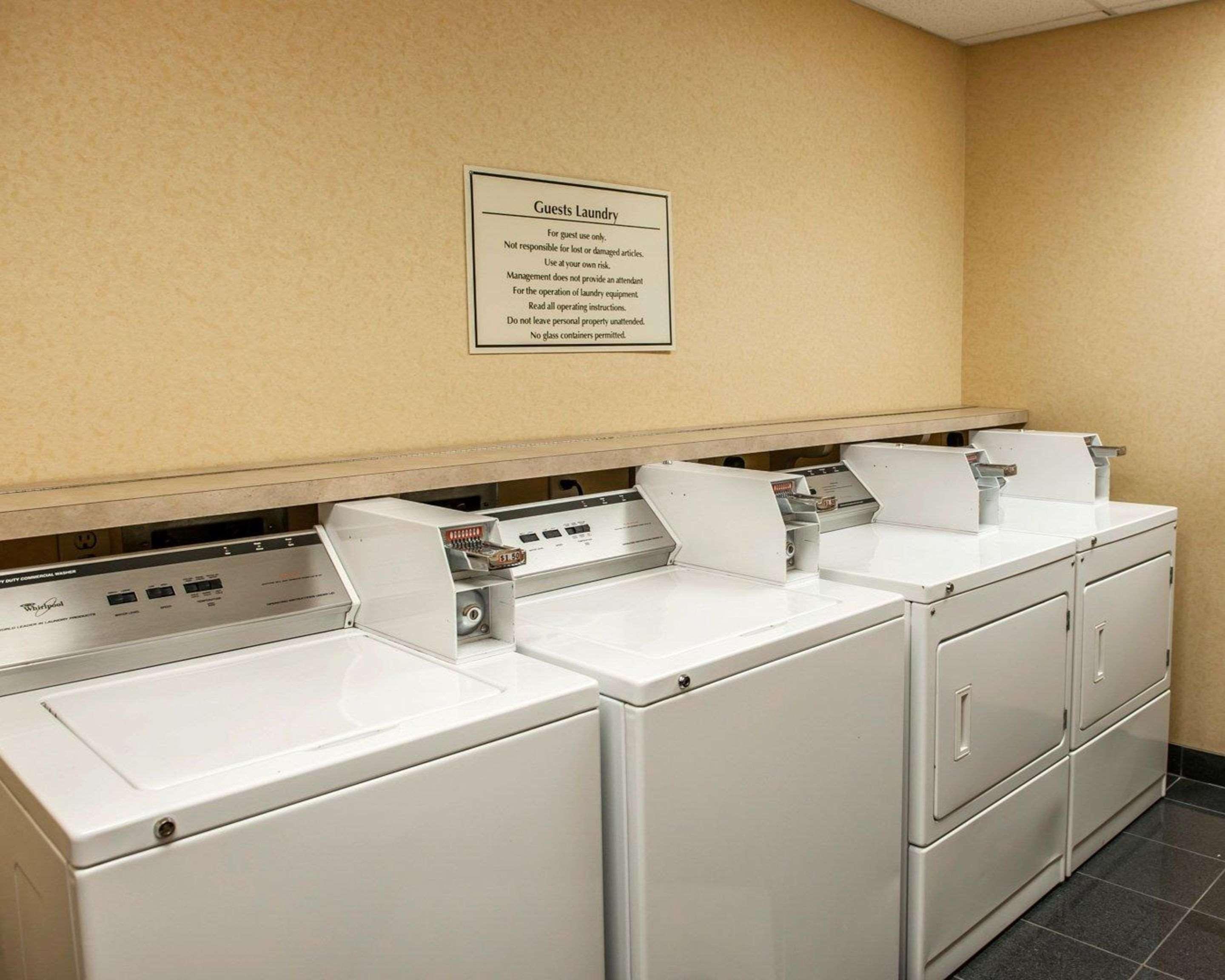 Comfort Suites Near Indianapolis Airport Exteriör bild