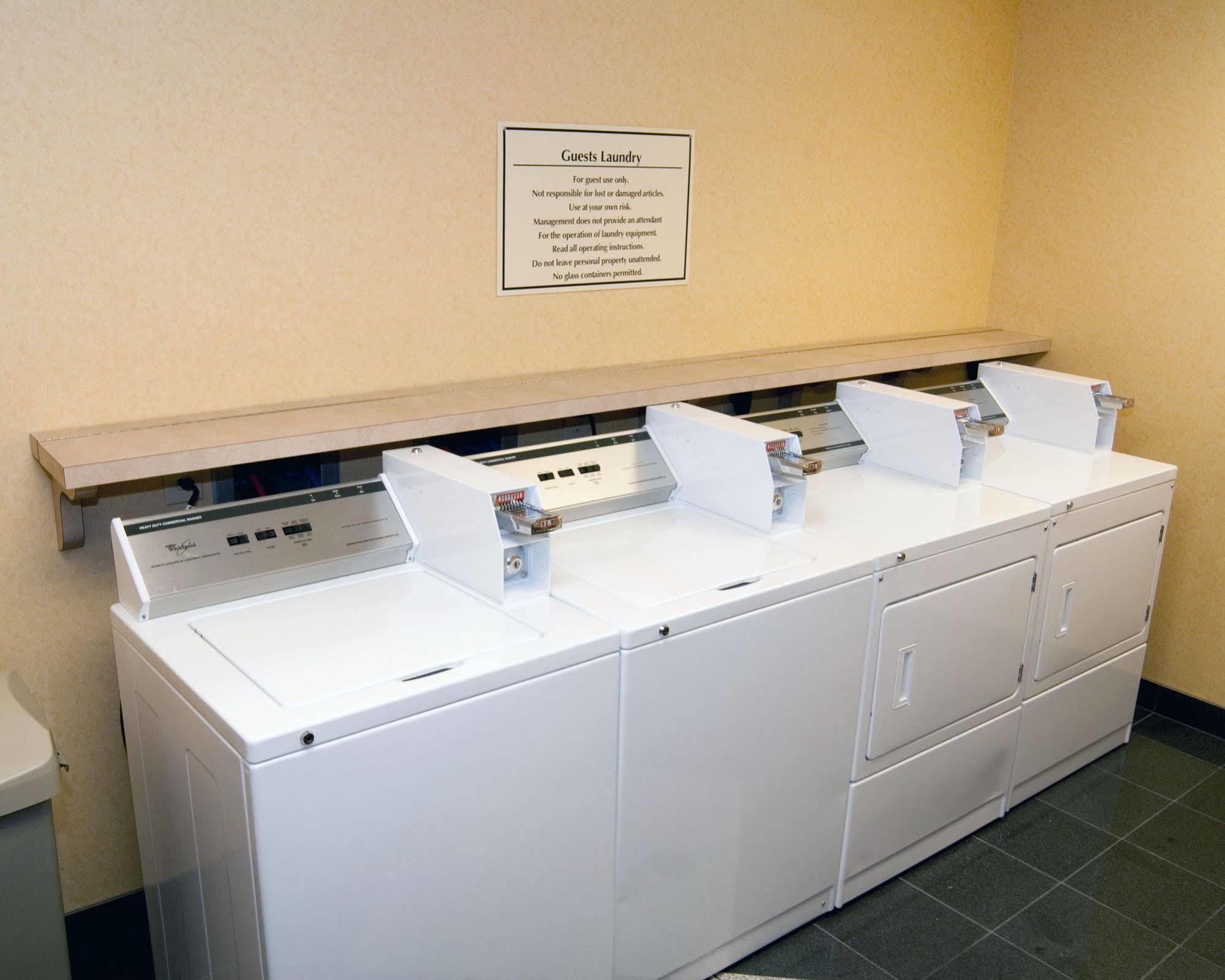Comfort Suites Near Indianapolis Airport Exteriör bild